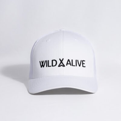 Czapka z daszkiem Wild and Alive biała